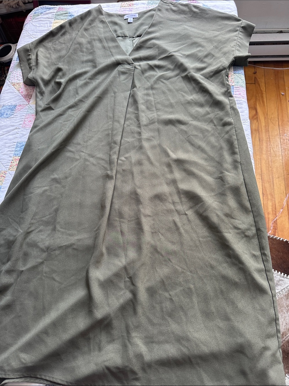 H—Nordstrom Olive Green V-Neck Shift Dress